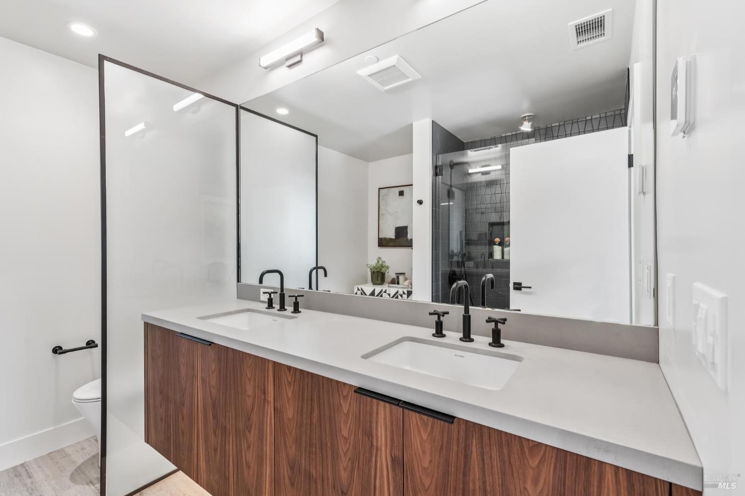 Detail Gallery Image 29 of 49 For 216 1st St, Sonoma,  CA 95476 - 3 Beds | 2/1 Baths