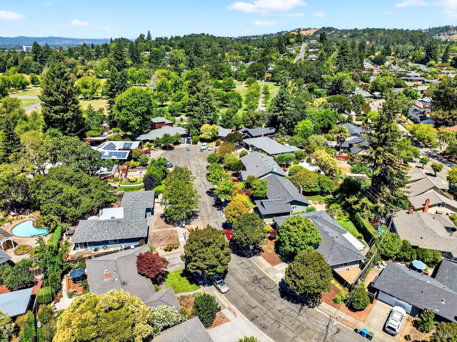 Detail Gallery Image 40 of 50 For 1215 Moss Rock Ct, Santa Rosa,  CA 95404 - 3 Beds | 2 Baths