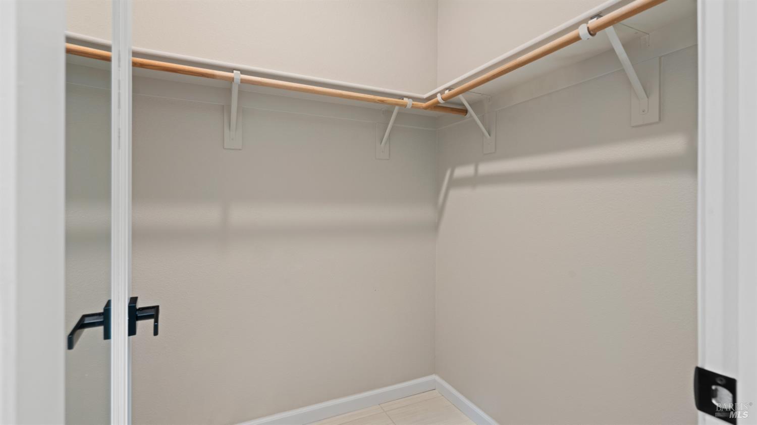 Detail Gallery Image 34 of 42 For 5114 Kolton Pl, Rohnert Park,  CA 94928 - 5 Beds | 2/1 Baths