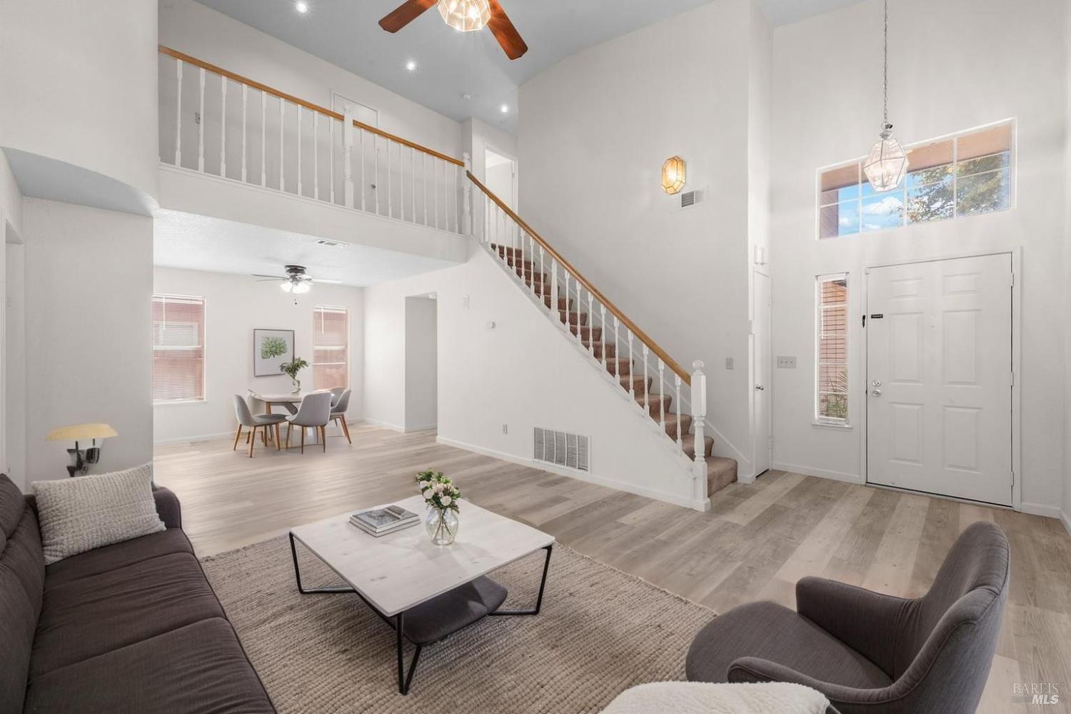 Detail Gallery Image 5 of 49 For 243 Colby Dr, Vacaville,  CA 95687 - 3 Beds | 2/1 Baths