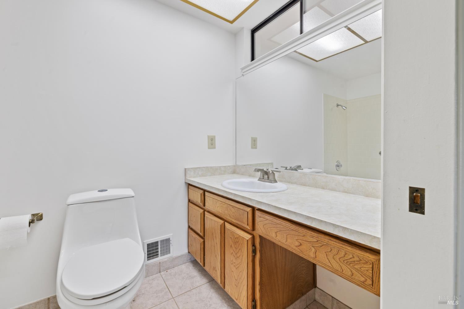 Detail Gallery Image 33 of 48 For 8819 Hood Mountain Way, Santa Rosa,  CA 95409 - 3 Beds | 2 Baths
