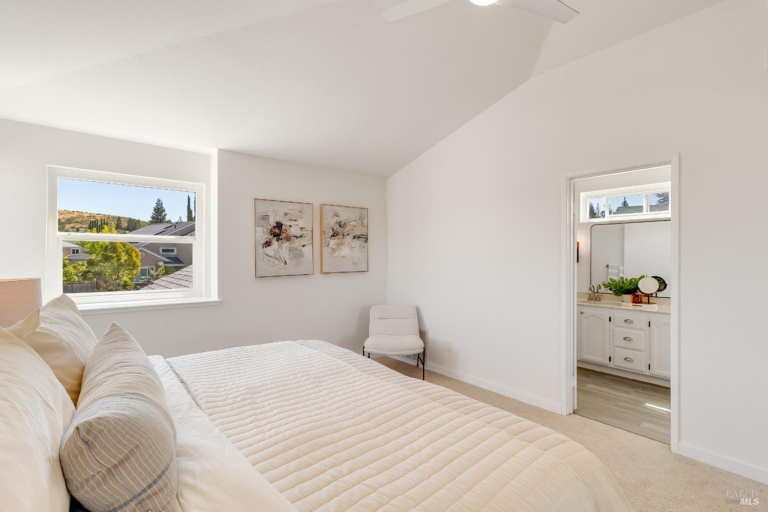 Detail Gallery Image 32 of 54 For 567 Primrose Ln, Benicia,  CA 94510 - 3 Beds | 2 Baths