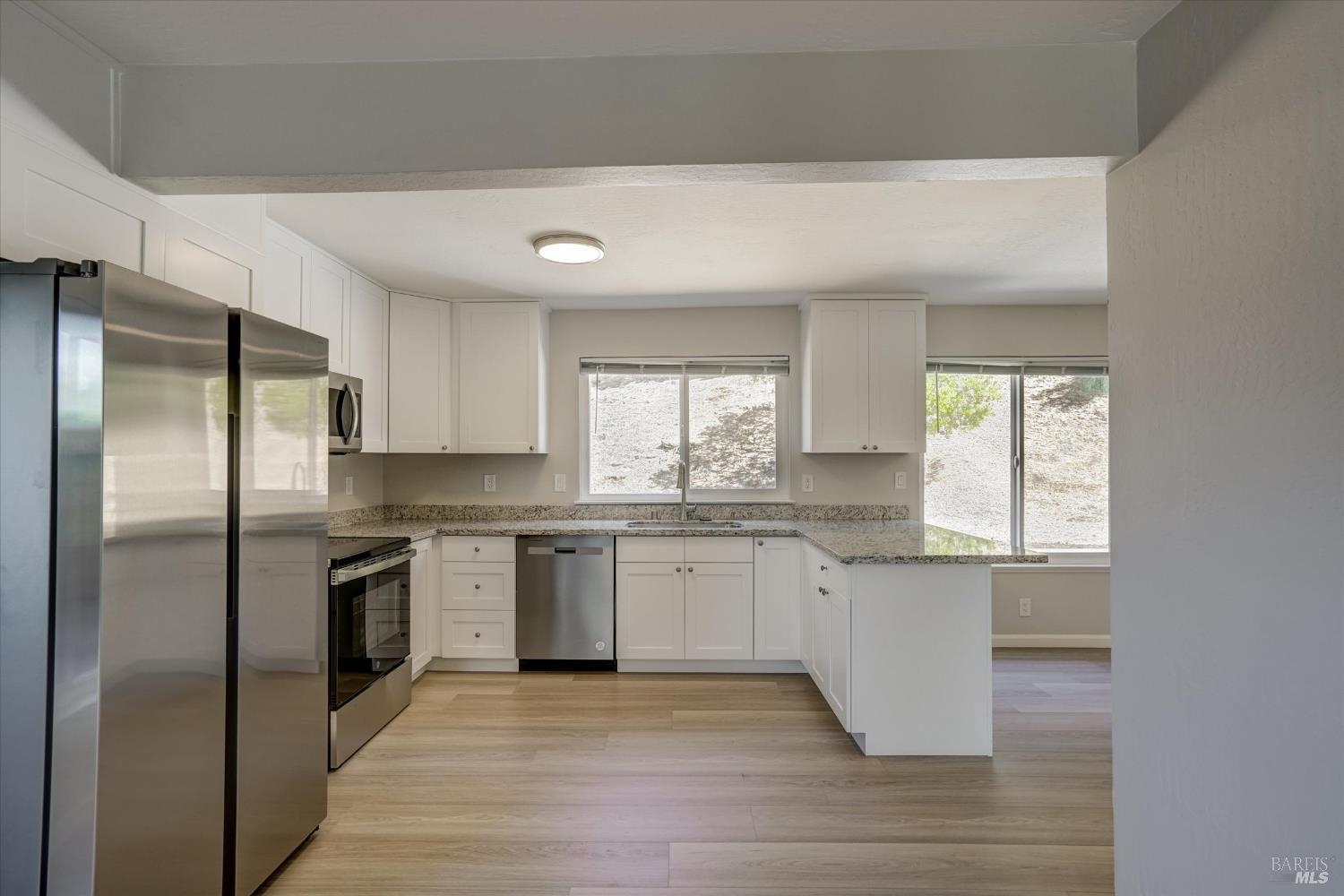 Detail Gallery Image 11 of 40 For 124 Evergreen Way, Vallejo,  CA 94591 - 4 Beds | 2/1 Baths