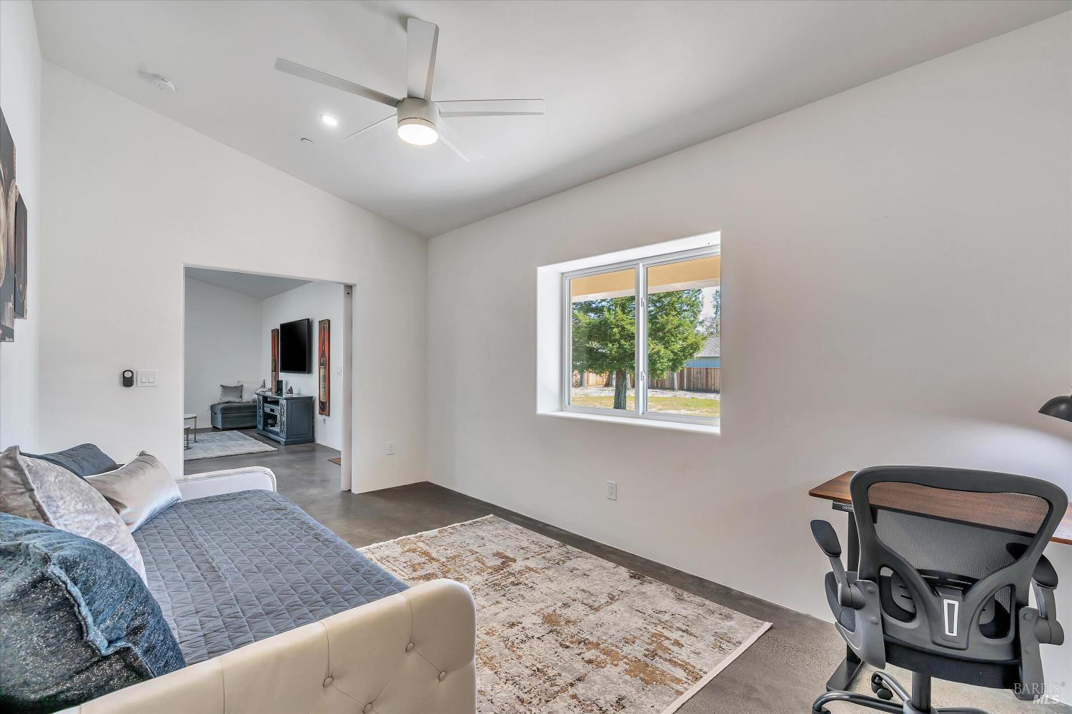 Detail Gallery Image 15 of 30 For 390 Treehaven Ln, Kenwood,  CA 95452 - 2 Beds | 2 Baths