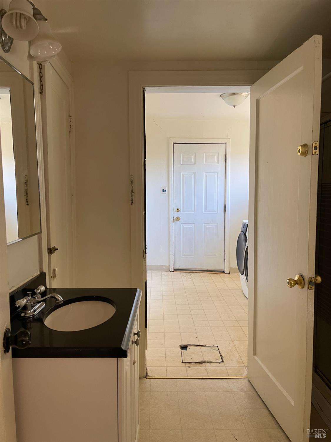 Detail Gallery Image 18 of 21 For 1541 Menlo Ave, Napa,  CA 94558 - – Beds | – Baths