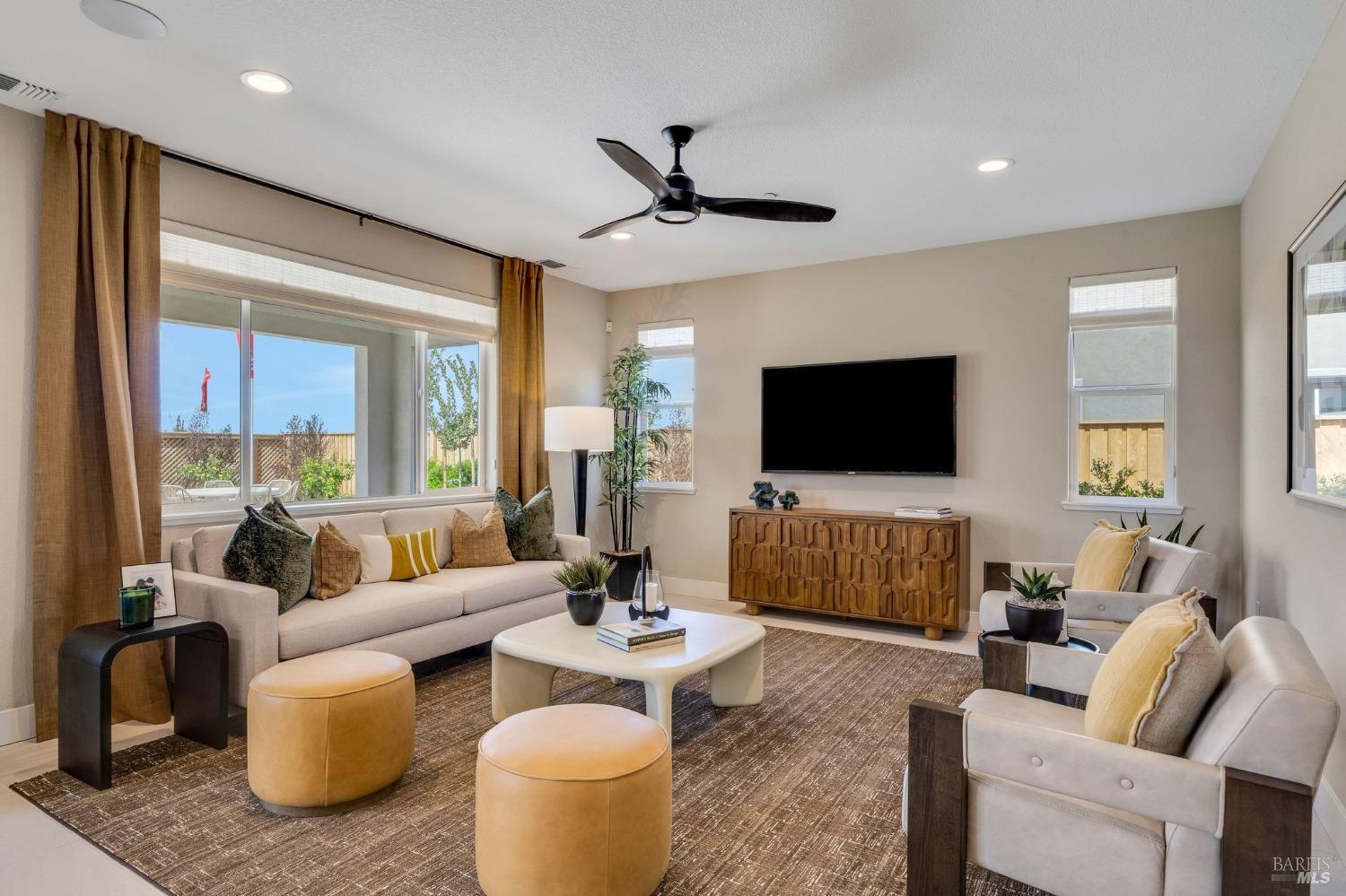 Detail Gallery Image 8 of 45 For 764 Temescal St, Oakley,  CA 94561 - 4 Beds | 3/1 Baths