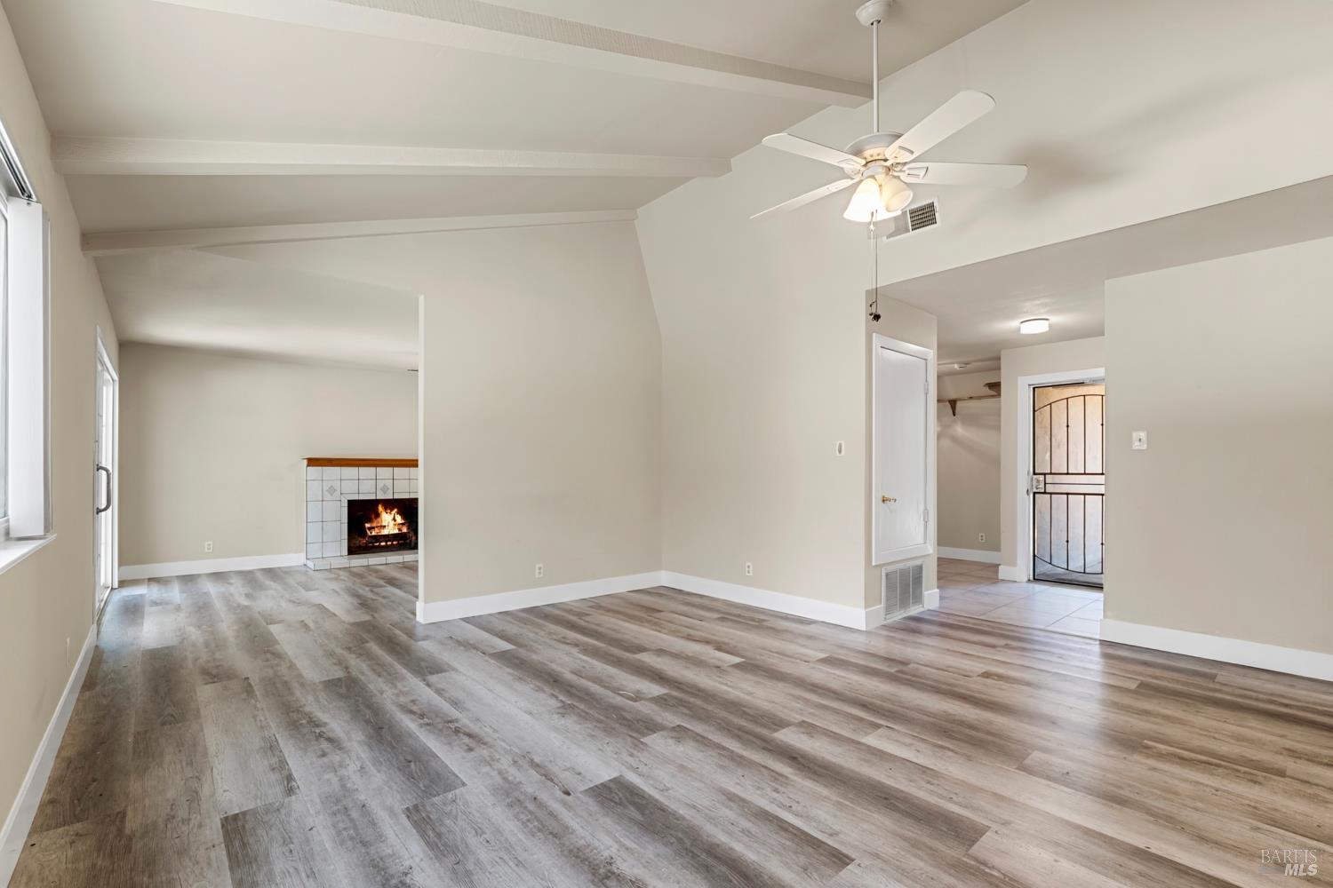 Detail Gallery Image 27 of 56 For 2004 S Terrace Dr, Napa,  CA 94559 - 3 Beds | 2 Baths