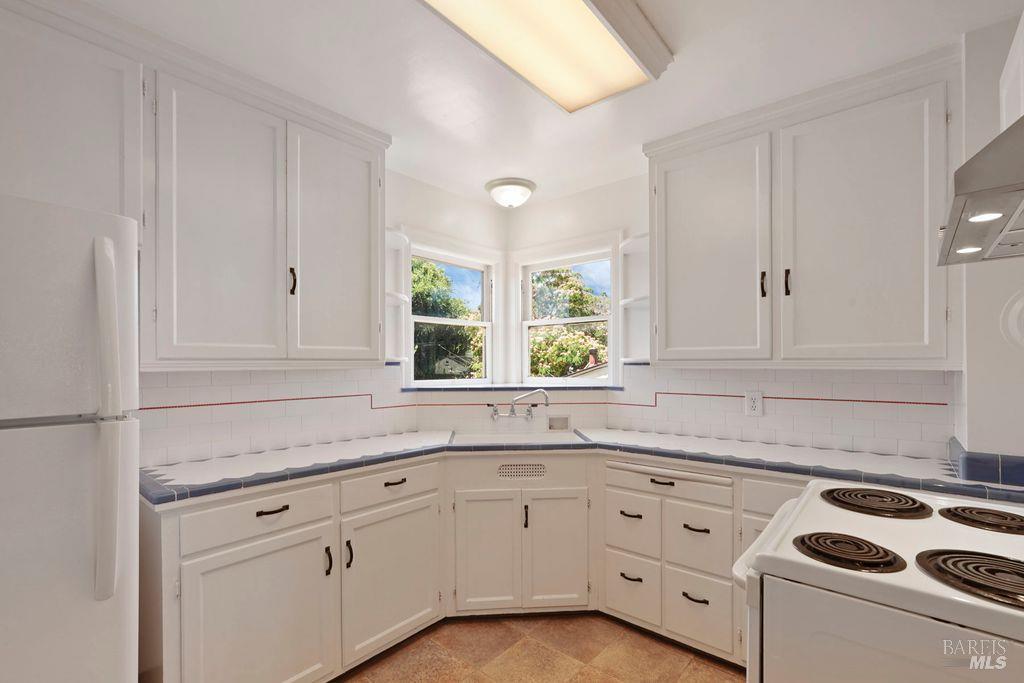Detail Gallery Image 13 of 41 For 1465 Ohio St, Vallejo,  CA 94590 - 3 Beds | 2 Baths