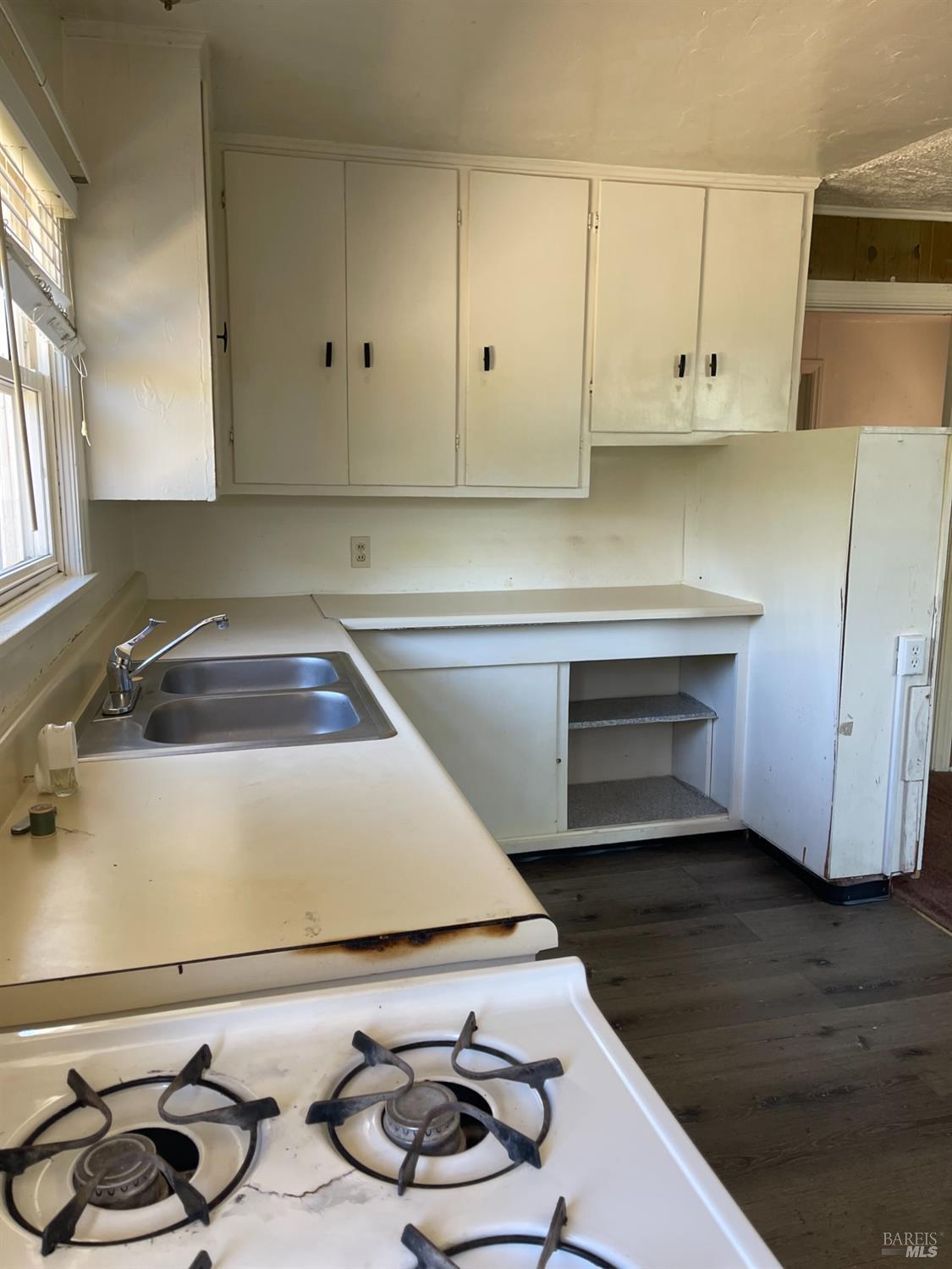 Detail Gallery Image 11 of 21 For 1541 Menlo Ave, Napa,  CA 94558 - – Beds | – Baths