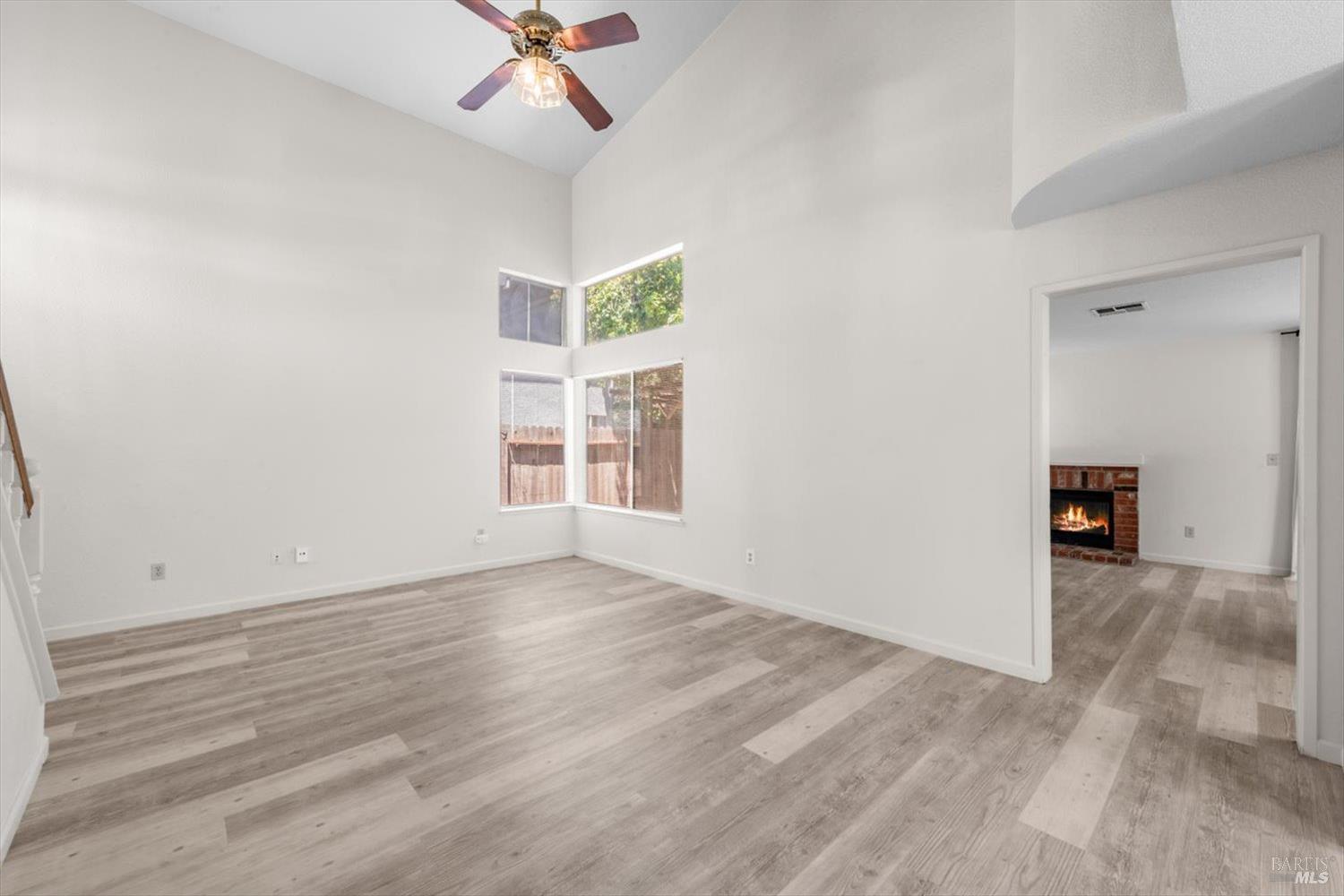 Detail Gallery Image 8 of 49 For 243 Colby Dr, Vacaville,  CA 95687 - 3 Beds | 2/1 Baths
