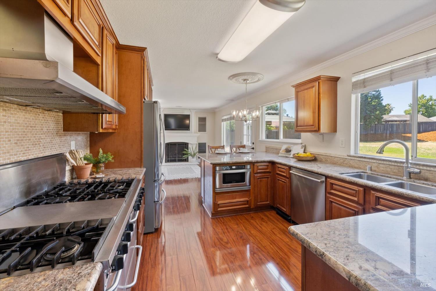 Detail Gallery Image 20 of 78 For 1013 Flint Ct, Vacaville,  CA 95687 - 4 Beds | 3 Baths