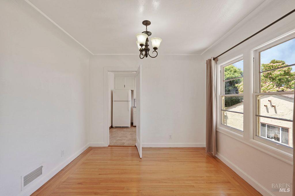 Detail Gallery Image 10 of 41 For 1465 Ohio St, Vallejo,  CA 94590 - 3 Beds | 2 Baths
