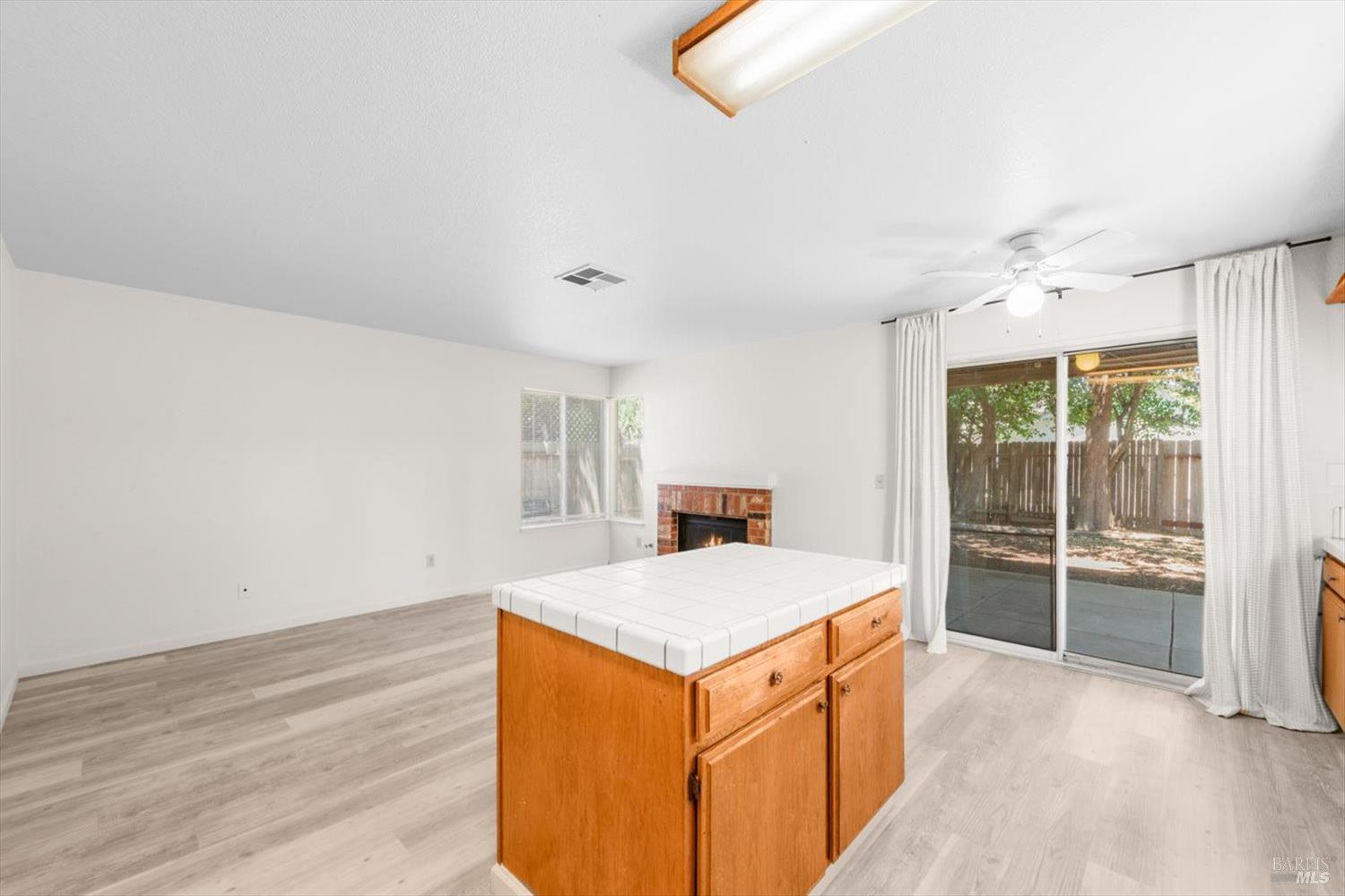Detail Gallery Image 22 of 49 For 243 Colby Dr, Vacaville,  CA 95687 - 3 Beds | 2/1 Baths