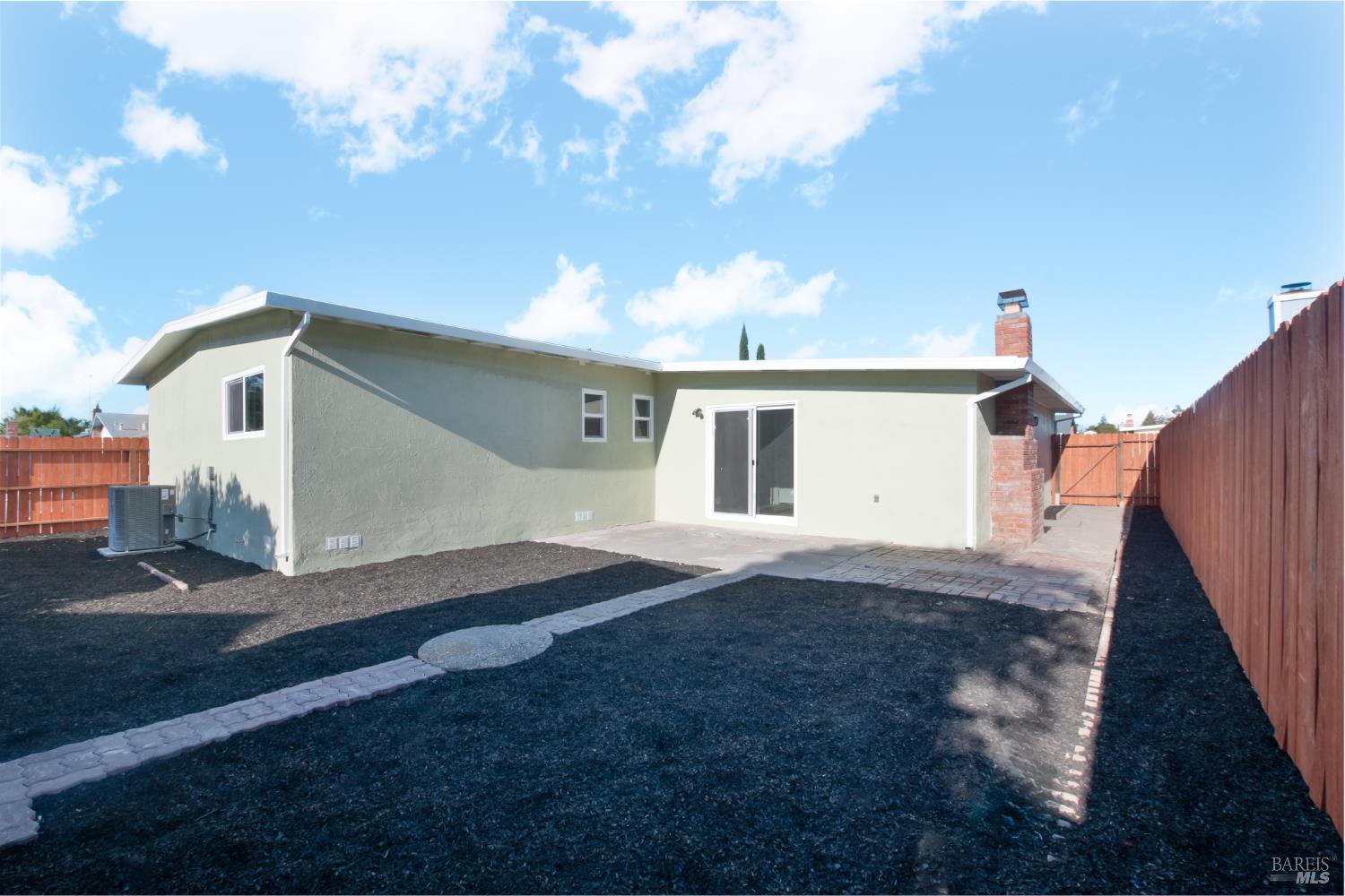 Detail Gallery Image 26 of 26 For 2302 Santa Rosa Dr, Fairfield,  CA 94533 - 3 Beds | 2 Baths