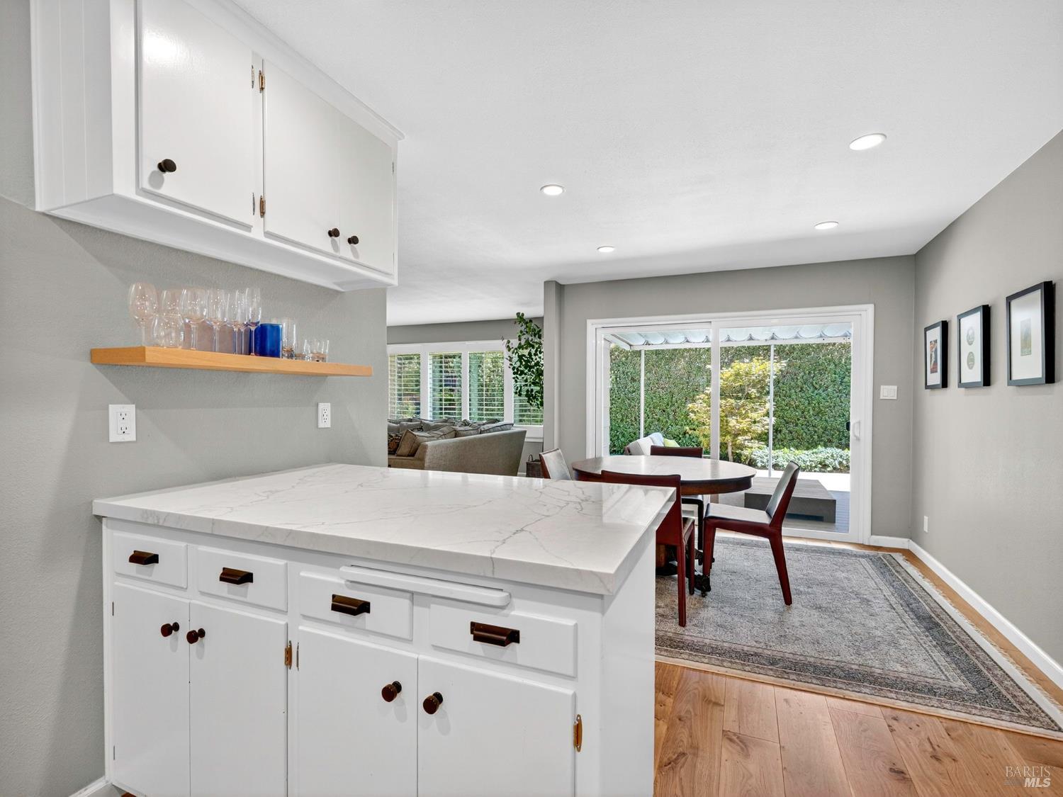 Detail Gallery Image 10 of 50 For 1215 Moss Rock Ct, Santa Rosa,  CA 95404 - 3 Beds | 2 Baths