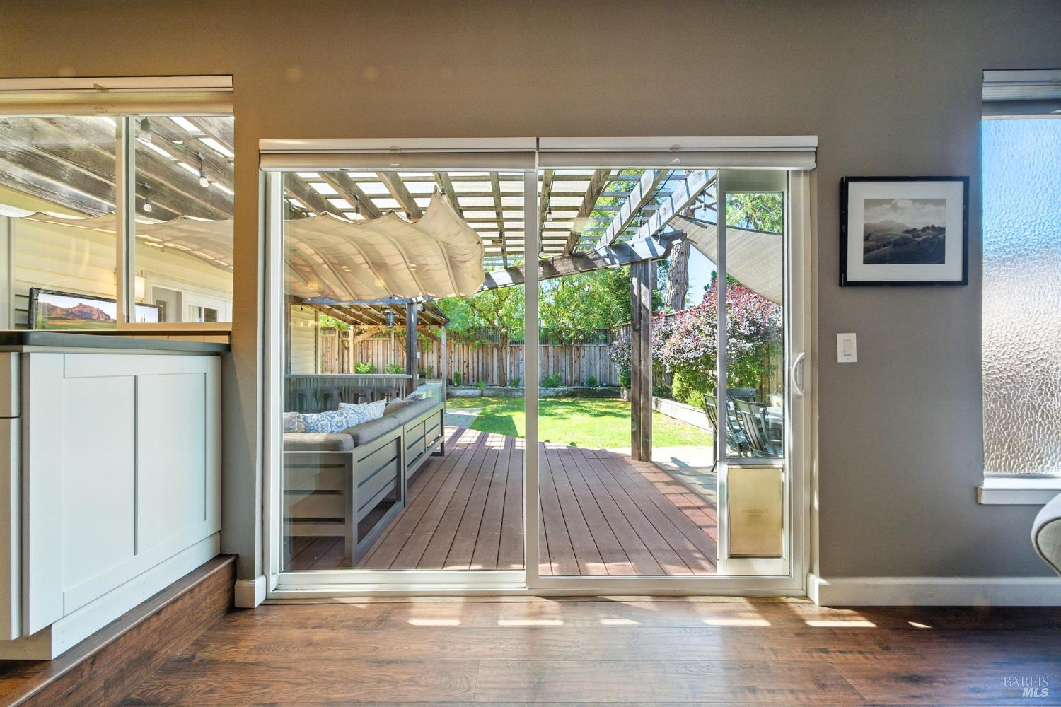 Detail Gallery Image 13 of 37 For 5332 Santa Teresa Ave, Santa Rosa,  CA 95409 - 4 Beds | 2 Baths