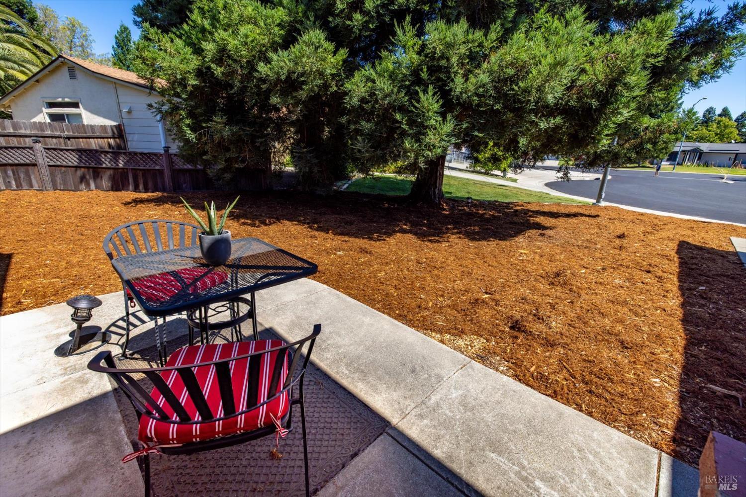 Detail Gallery Image 11 of 78 For 1013 Flint Ct, Vacaville,  CA 95687 - 4 Beds | 3 Baths