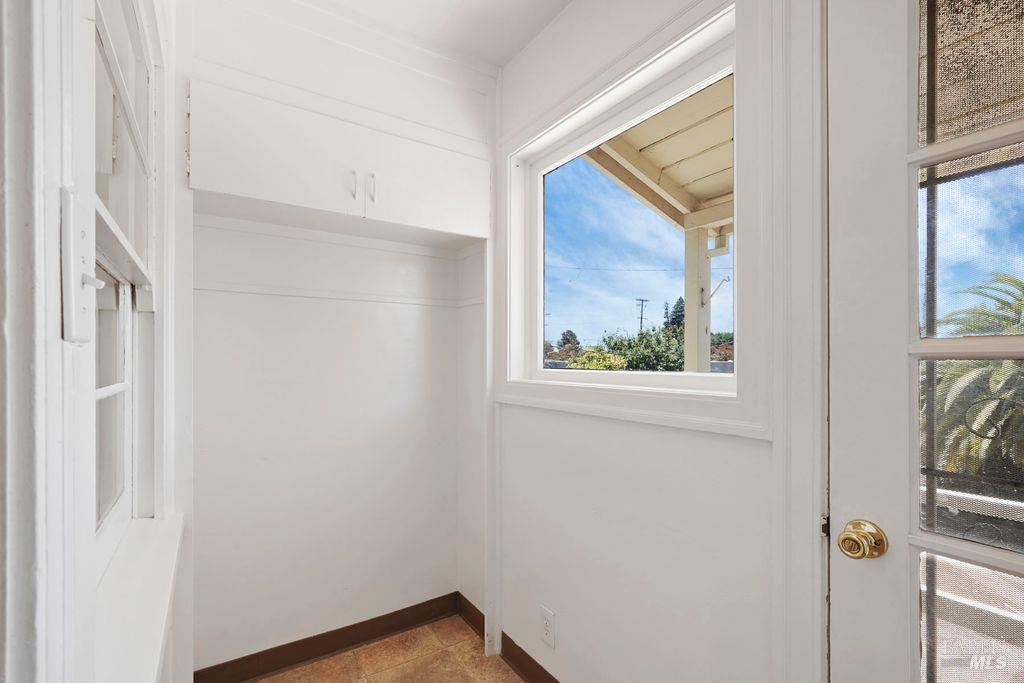 Detail Gallery Image 16 of 41 For 1465 Ohio St, Vallejo,  CA 94590 - 3 Beds | 2 Baths