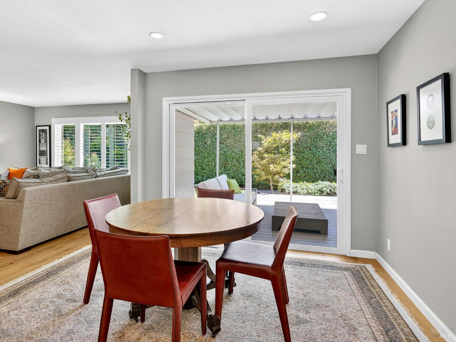 Detail Gallery Image 16 of 50 For 1215 Moss Rock Ct, Santa Rosa,  CA 95404 - 3 Beds | 2 Baths
