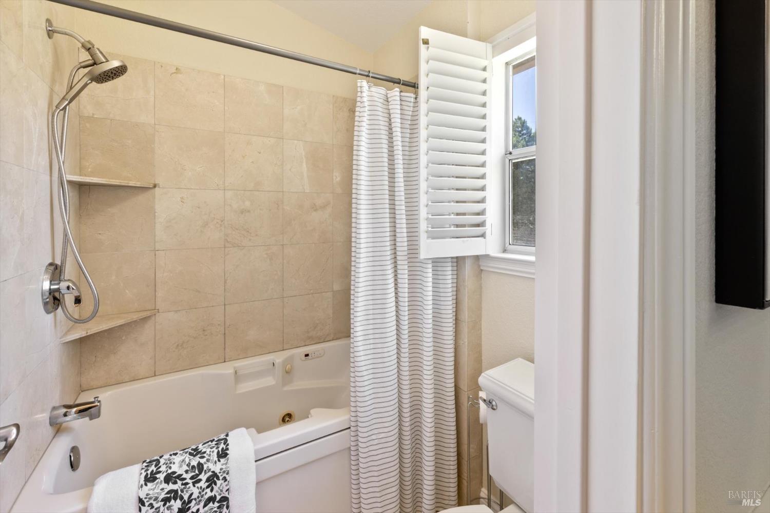 Detail Gallery Image 40 of 78 For 1013 Flint Ct, Vacaville,  CA 95687 - 4 Beds | 3 Baths