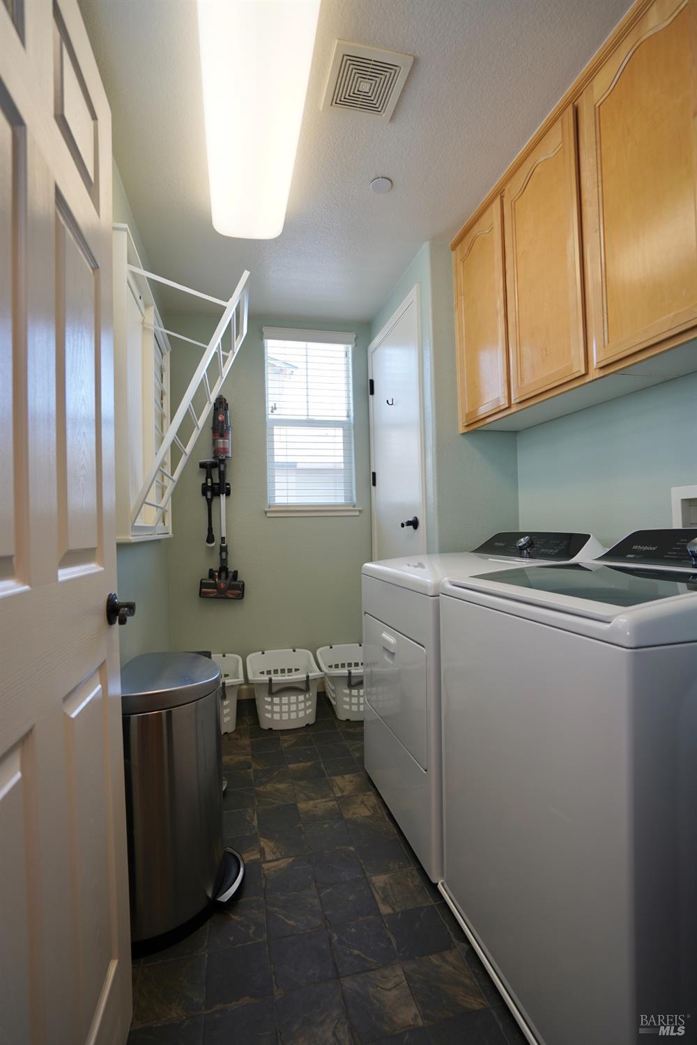 Detail Gallery Image 16 of 30 For 2265 Alysheba Ct, Napa,  CA 94559 - 2 Beds | 2/1 Baths