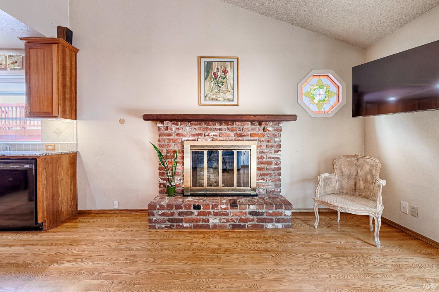 Detail Gallery Image 15 of 50 For 615 Montclair Dr, Santa Rosa,  CA 95409 - 3 Beds | 2 Baths
