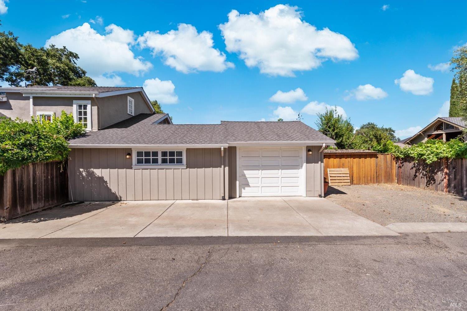 Detail Gallery Image 40 of 47 For 1881 Madrona Ave, Saint Helena,  CA 94574 - 2 Beds | 2/1 Baths