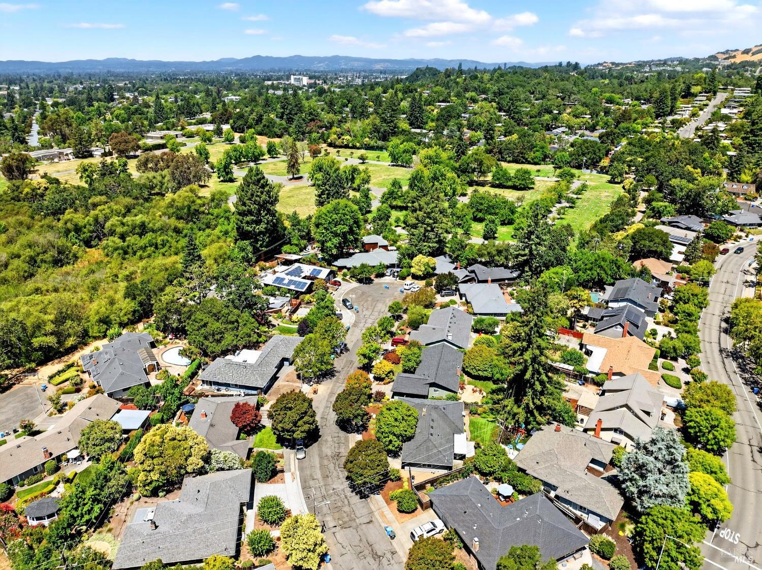 Detail Gallery Image 42 of 50 For 1215 Moss Rock Ct, Santa Rosa,  CA 95404 - 3 Beds | 2 Baths