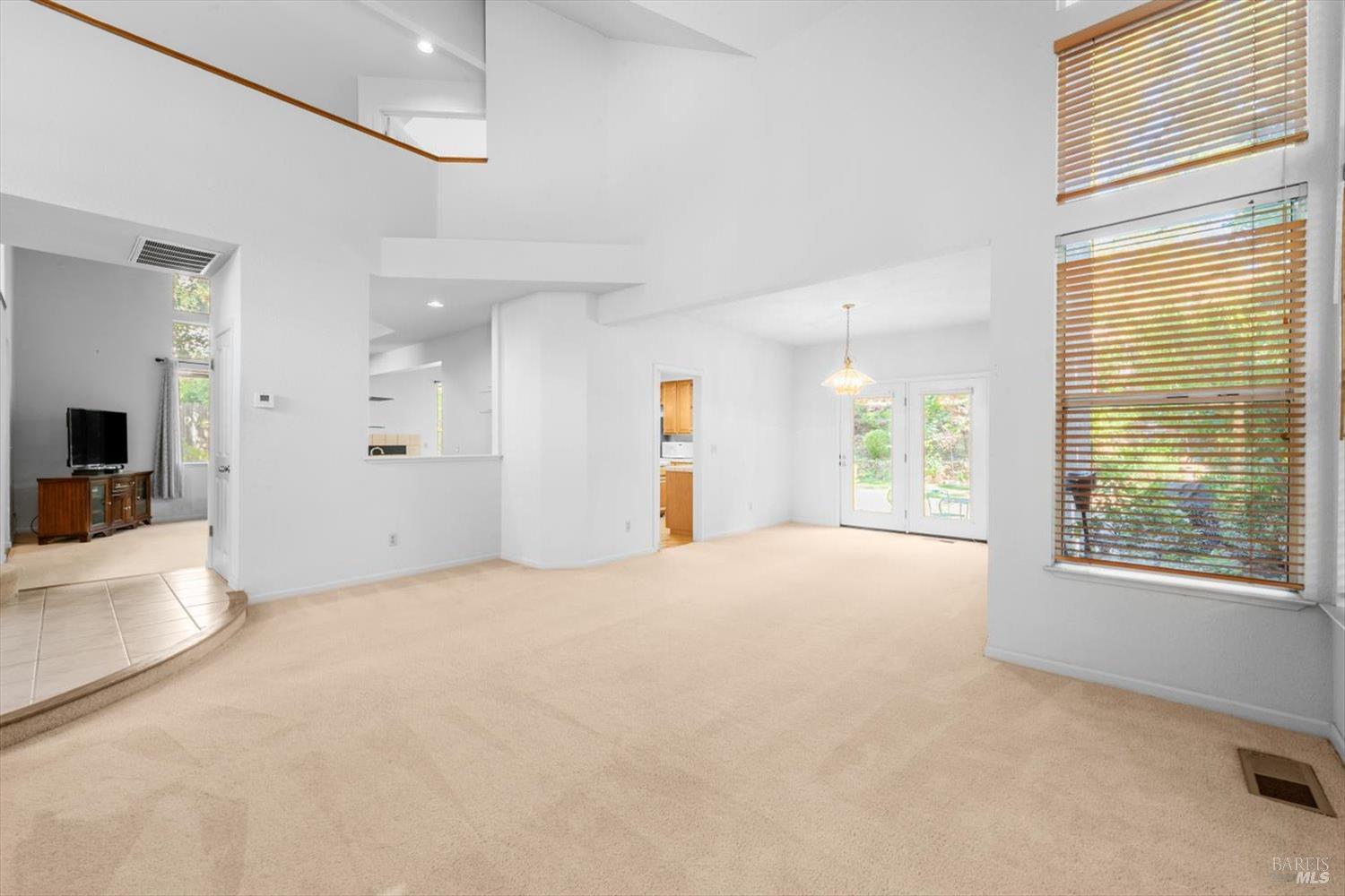 Detail Gallery Image 15 of 82 For 2136 Lakewood Dr, Fairfield,  CA 94534 - 4 Beds | 2/1 Baths
