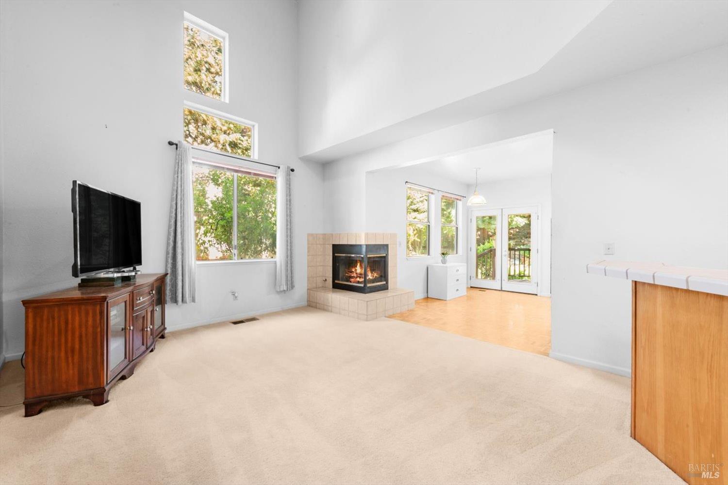 Detail Gallery Image 8 of 82 For 2136 Lakewood Dr, Fairfield,  CA 94534 - 4 Beds | 2/1 Baths