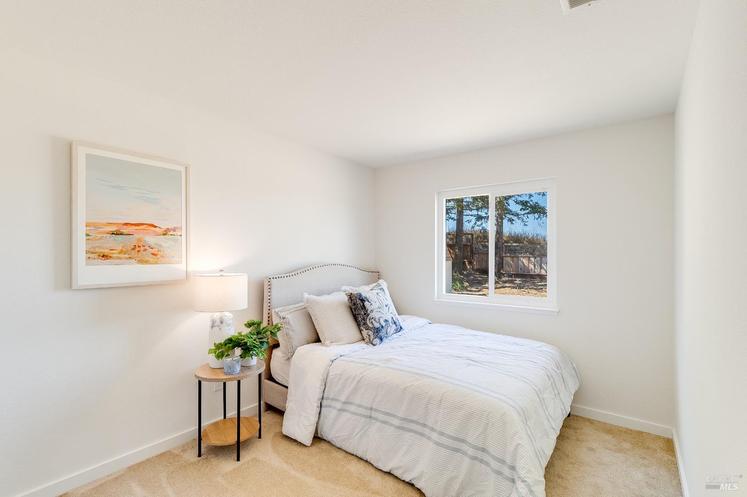 Detail Gallery Image 24 of 54 For 567 Primrose Ln, Benicia,  CA 94510 - 3 Beds | 2 Baths
