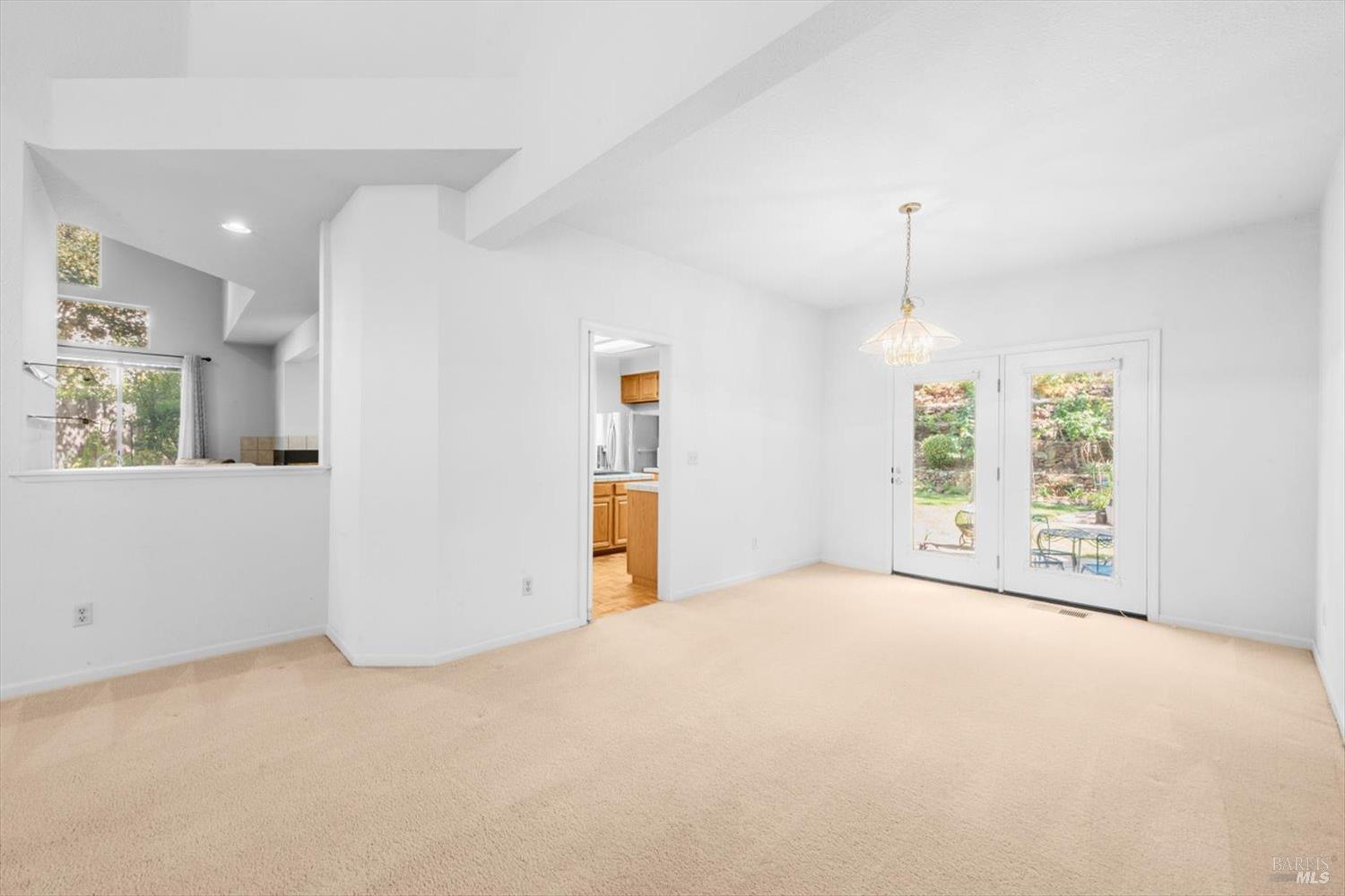 Detail Gallery Image 16 of 82 For 2136 Lakewood Dr, Fairfield,  CA 94534 - 4 Beds | 2/1 Baths