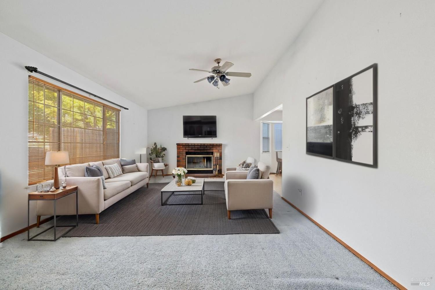 Detail Gallery Image 7 of 35 For 948 Ventnor Ave, Windsor,  CA 95492 - 3 Beds | 2 Baths