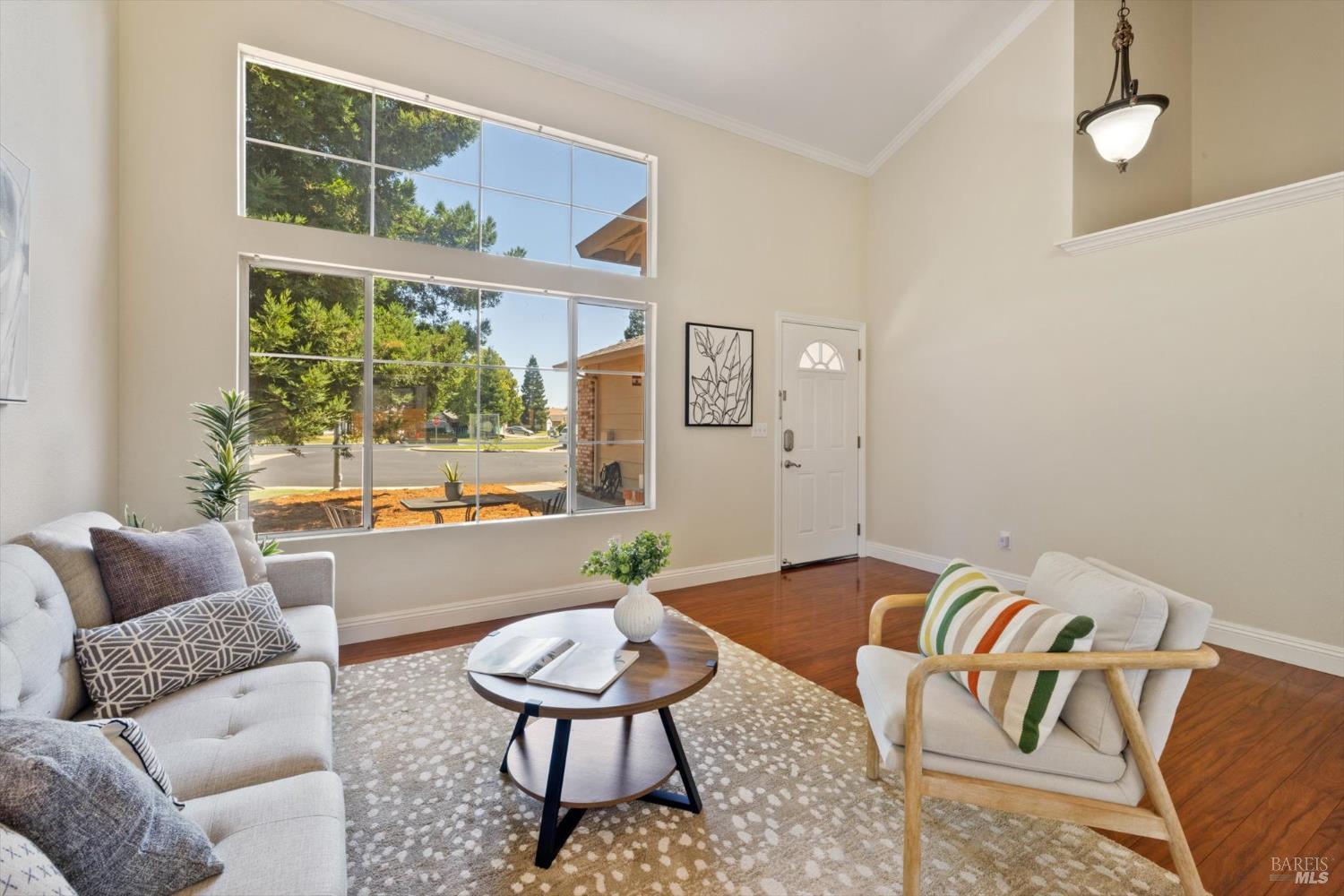 Detail Gallery Image 16 of 78 For 1013 Flint Ct, Vacaville,  CA 95687 - 4 Beds | 3 Baths