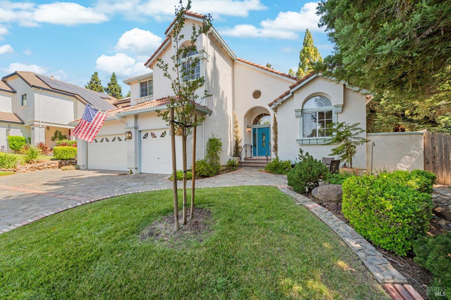 Detail Gallery Image 4 of 82 For 2136 Lakewood Dr, Fairfield,  CA 94534 - 4 Beds | 2/1 Baths