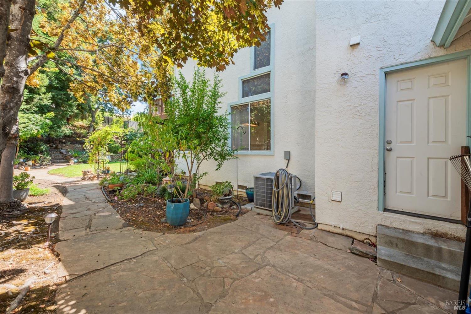 Detail Gallery Image 50 of 82 For 2136 Lakewood Dr, Fairfield,  CA 94534 - 4 Beds | 2/1 Baths