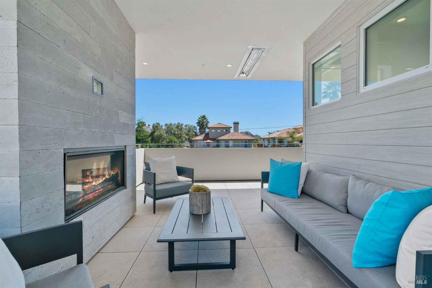 Detail Gallery Image 22 of 35 For 120 Gharkey St, Santa Cruz,  CA 95060 - 5 Beds | 5 Baths