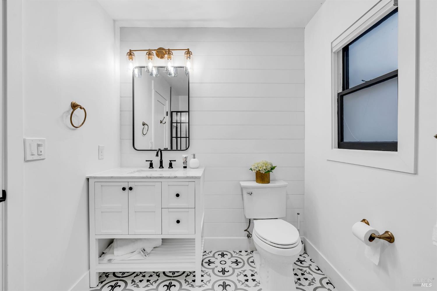 Detail Gallery Image 14 of 25 For 1594 Laurel St, Napa,  CA 94559 - 2 Beds | 2 Baths