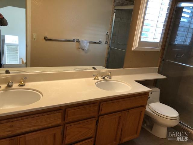 Detail Gallery Image 18 of 28 For 9512 Wellington Cir, Windsor,  CA 95492 - 4 Beds | 3 Baths