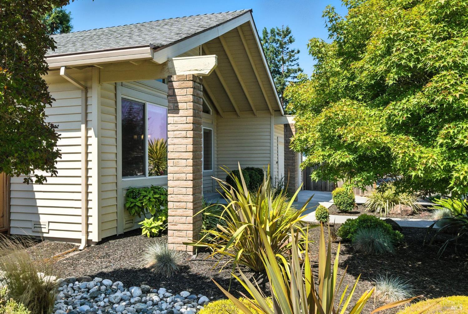 Detail Gallery Image 35 of 37 For 5332 Santa Teresa Ave, Santa Rosa,  CA 95409 - 4 Beds | 2 Baths