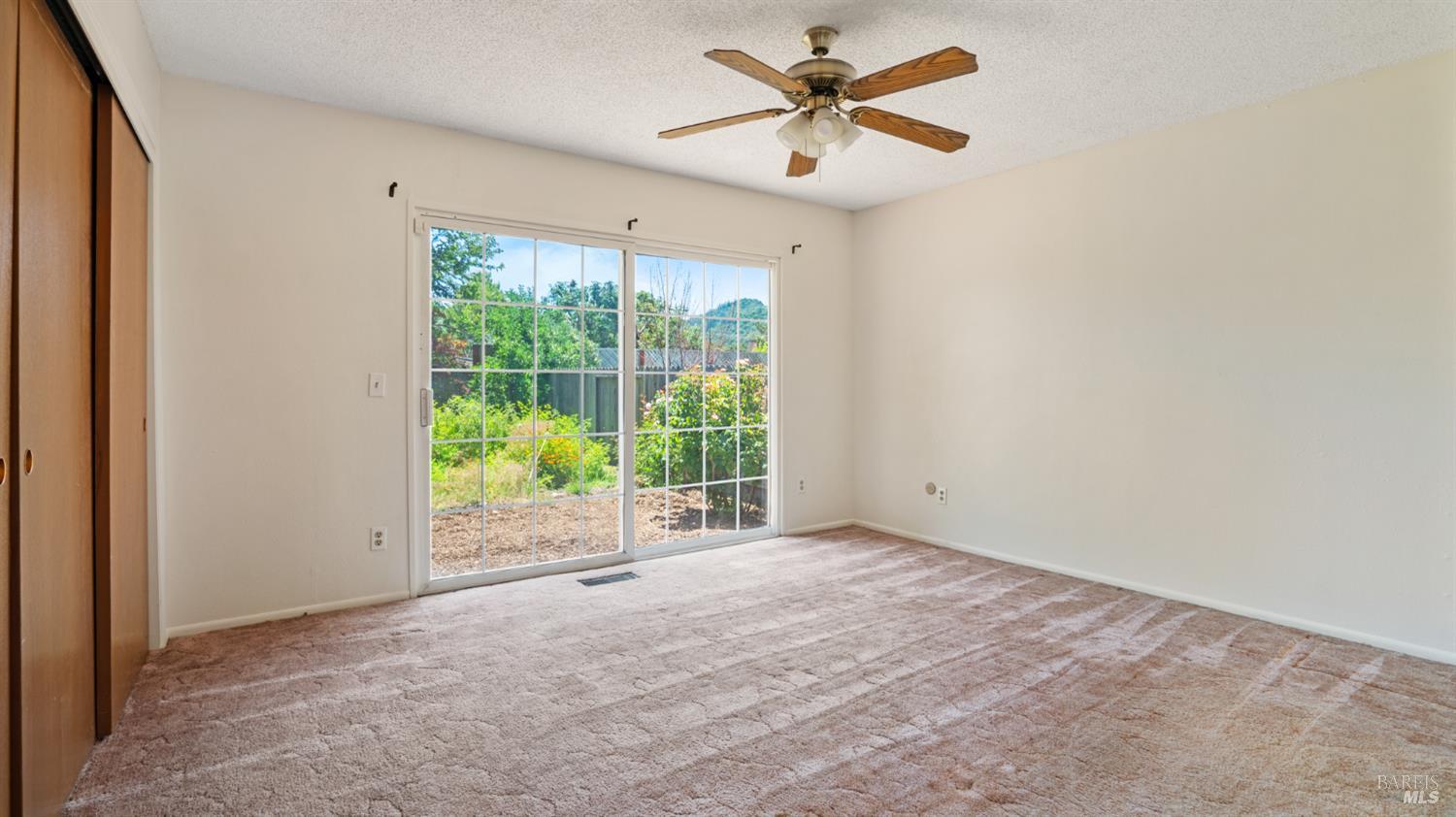 Detail Gallery Image 8 of 24 For 2530 Tachevah Dr, Santa Rosa,  CA 95405 - 3 Beds | 2 Baths