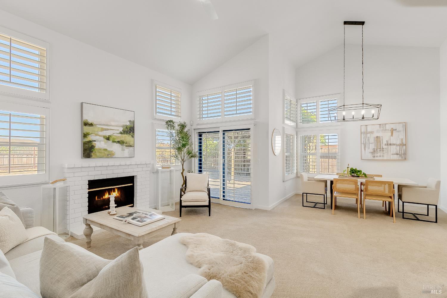 Detail Gallery Image 4 of 54 For 567 Primrose Ln, Benicia,  CA 94510 - 3 Beds | 2 Baths