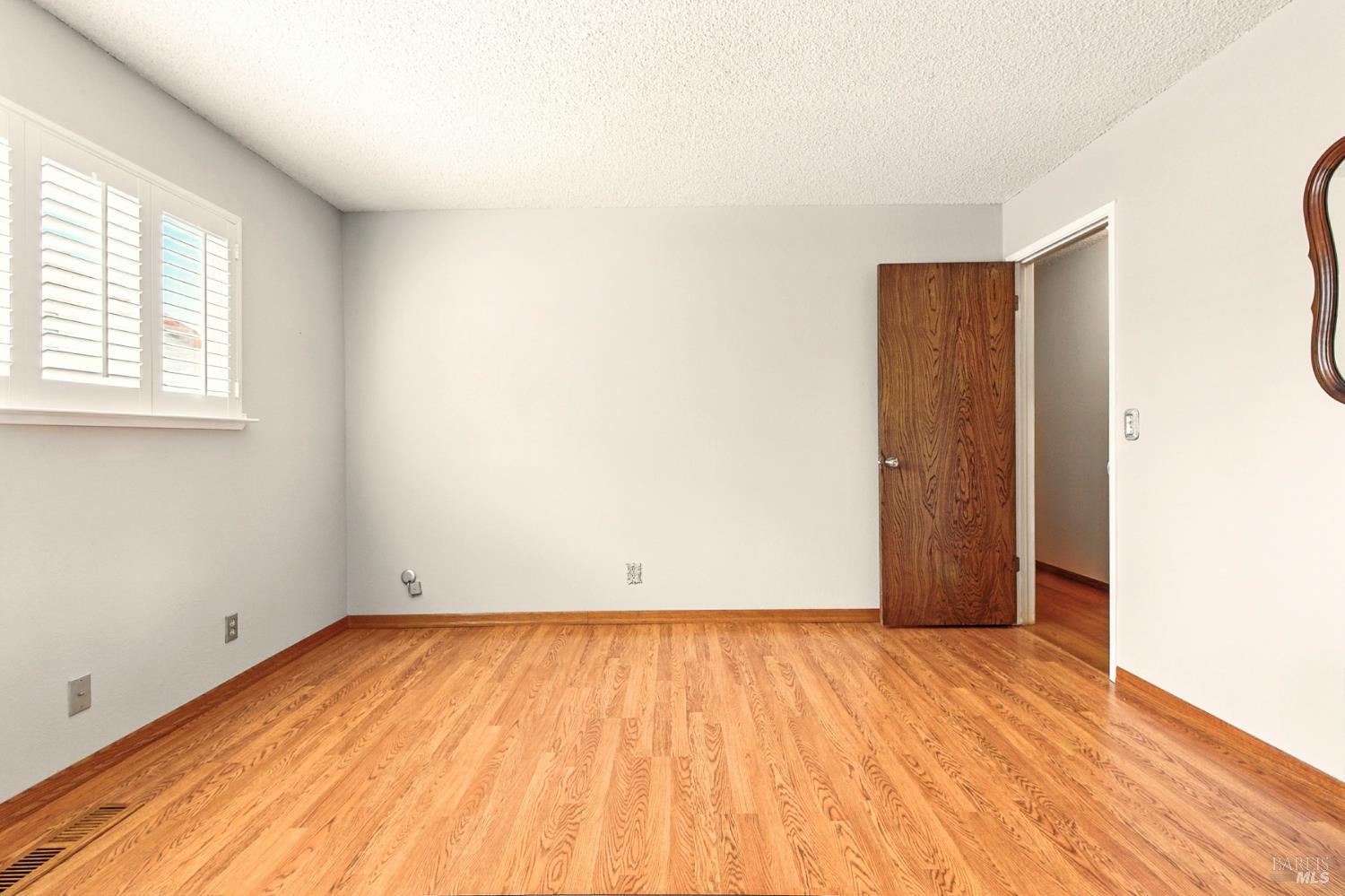 Detail Gallery Image 21 of 50 For 615 Montclair Dr, Santa Rosa,  CA 95409 - 3 Beds | 2 Baths