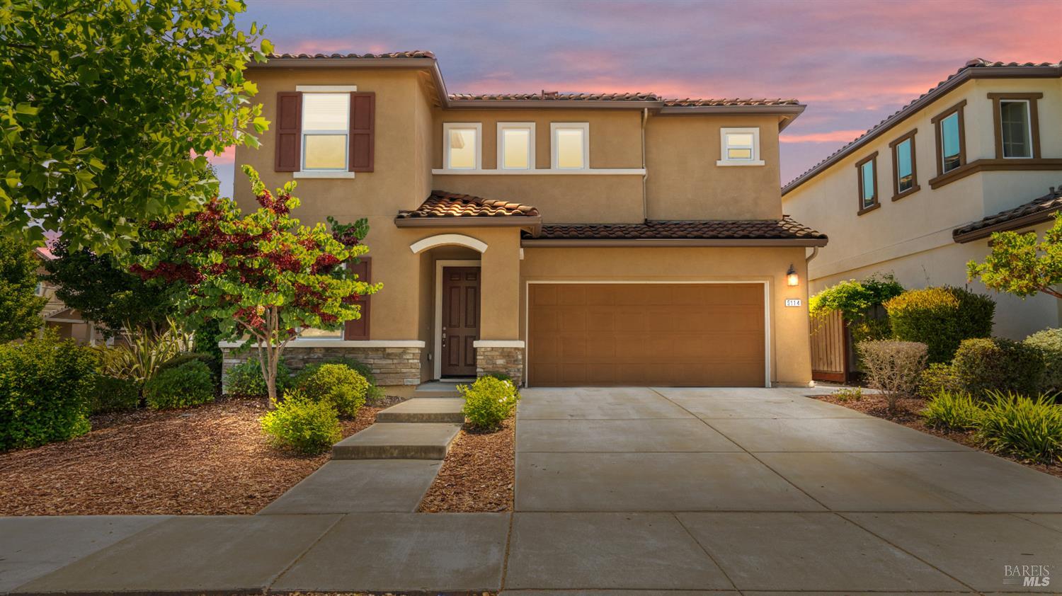 Detail Gallery Image 2 of 42 For 5114 Kolton Pl, Rohnert Park,  CA 94928 - 5 Beds | 2/1 Baths