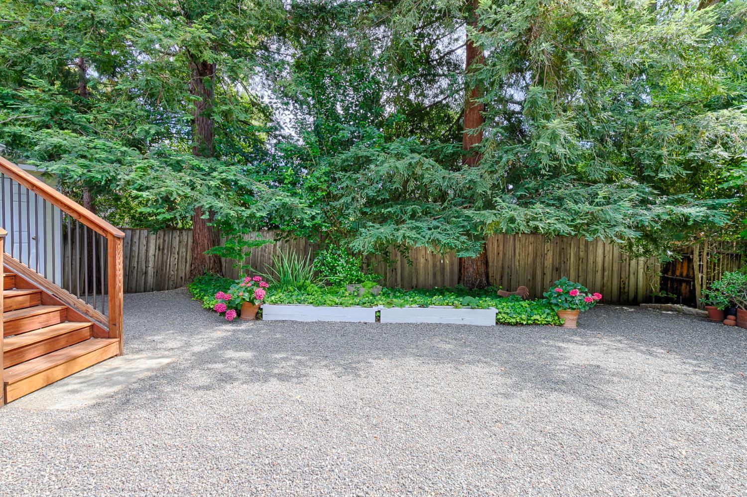 Detail Gallery Image 40 of 50 For 615 Montclair Dr, Santa Rosa,  CA 95409 - 3 Beds | 2 Baths