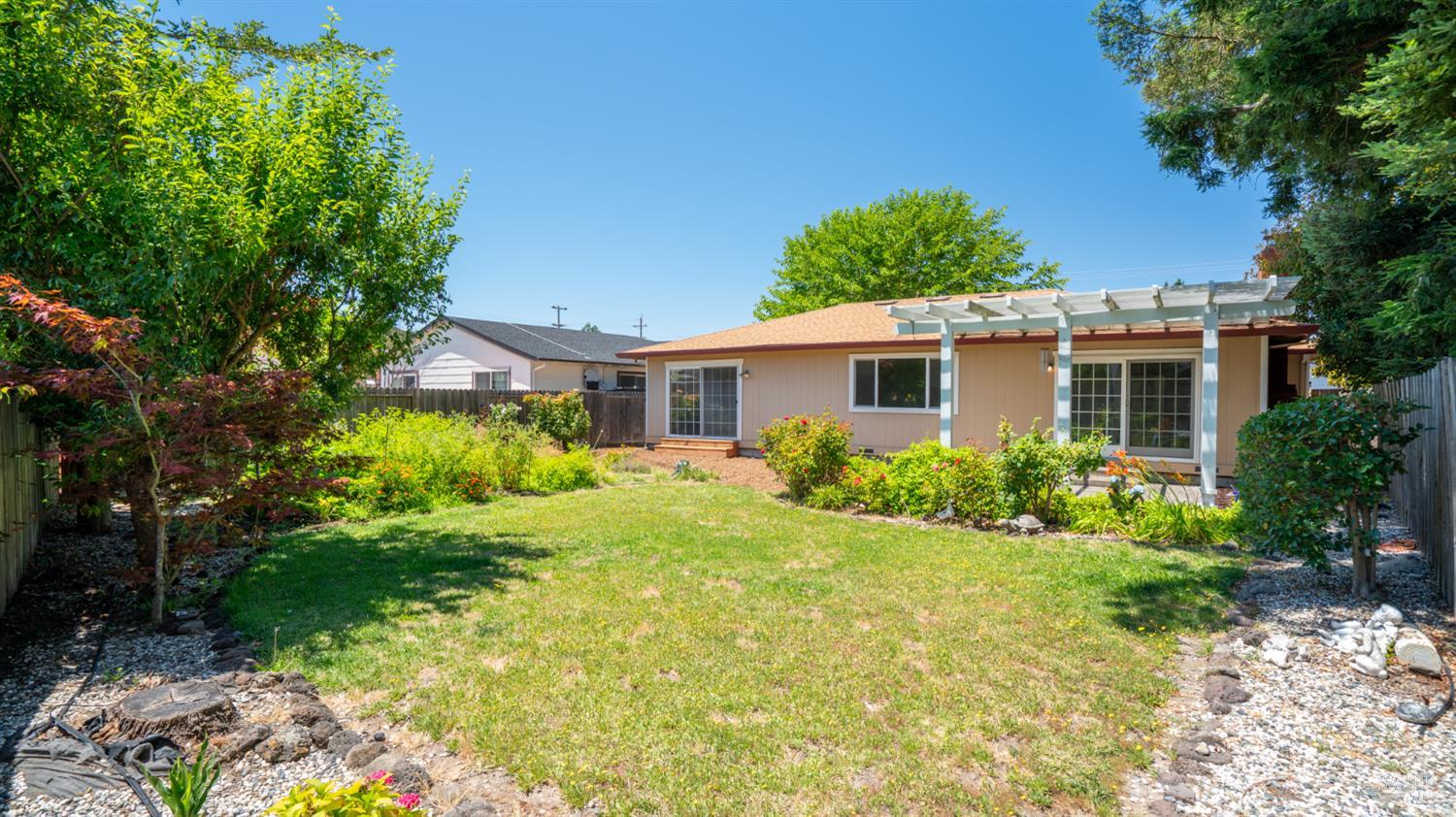 Detail Gallery Image 21 of 24 For 2530 Tachevah Dr, Santa Rosa,  CA 95405 - 3 Beds | 2 Baths