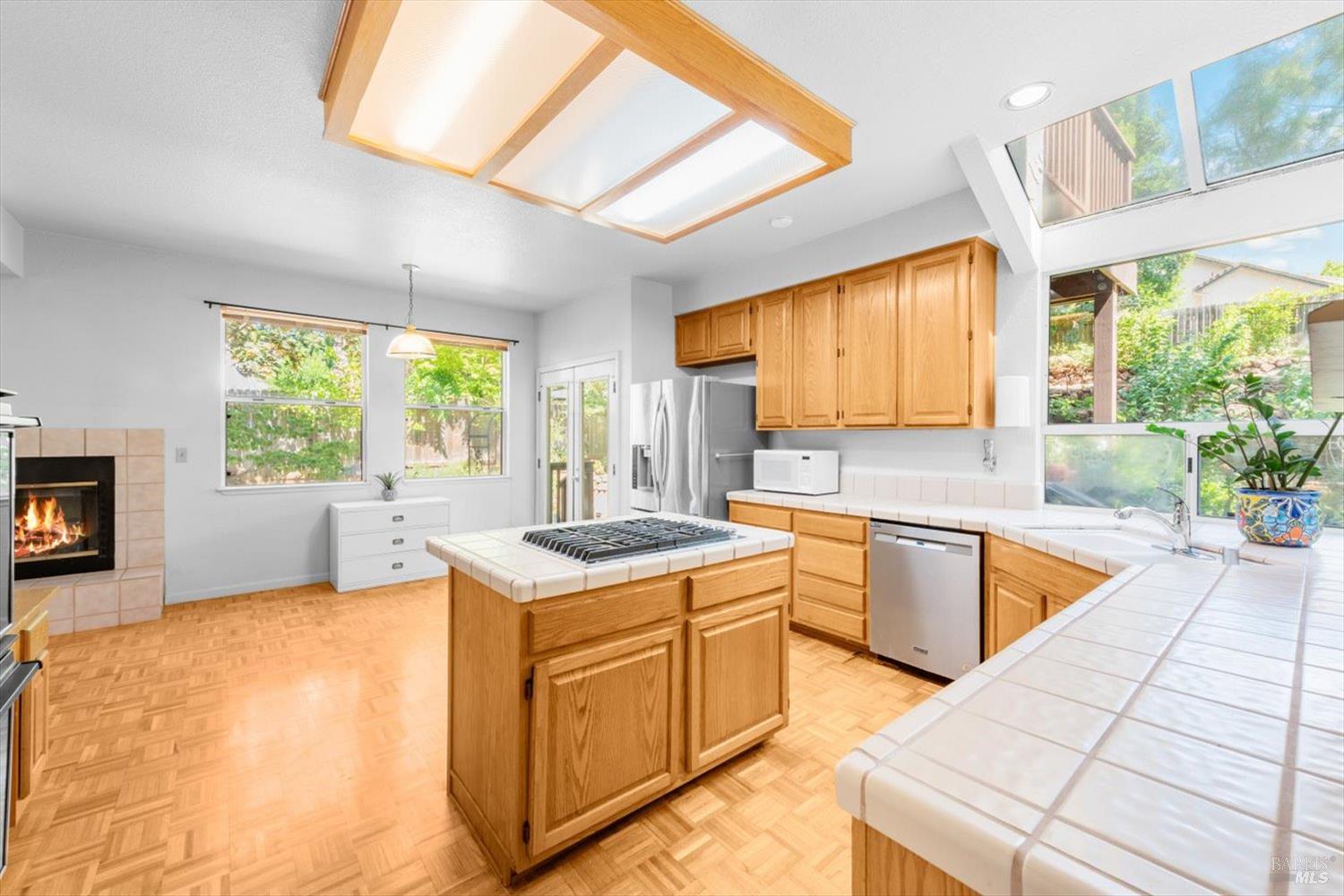 Detail Gallery Image 18 of 82 For 2136 Lakewood Dr, Fairfield,  CA 94534 - 4 Beds | 2/1 Baths