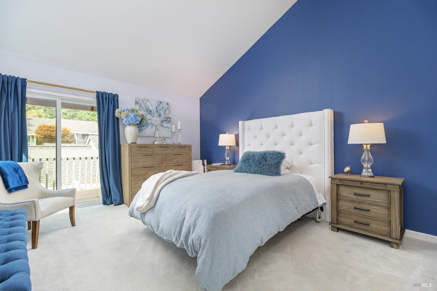Detail Gallery Image 10 of 30 For 86 Sequoia Glen Ln, Novato,  CA 94947 - 2 Beds | 1/1 Baths