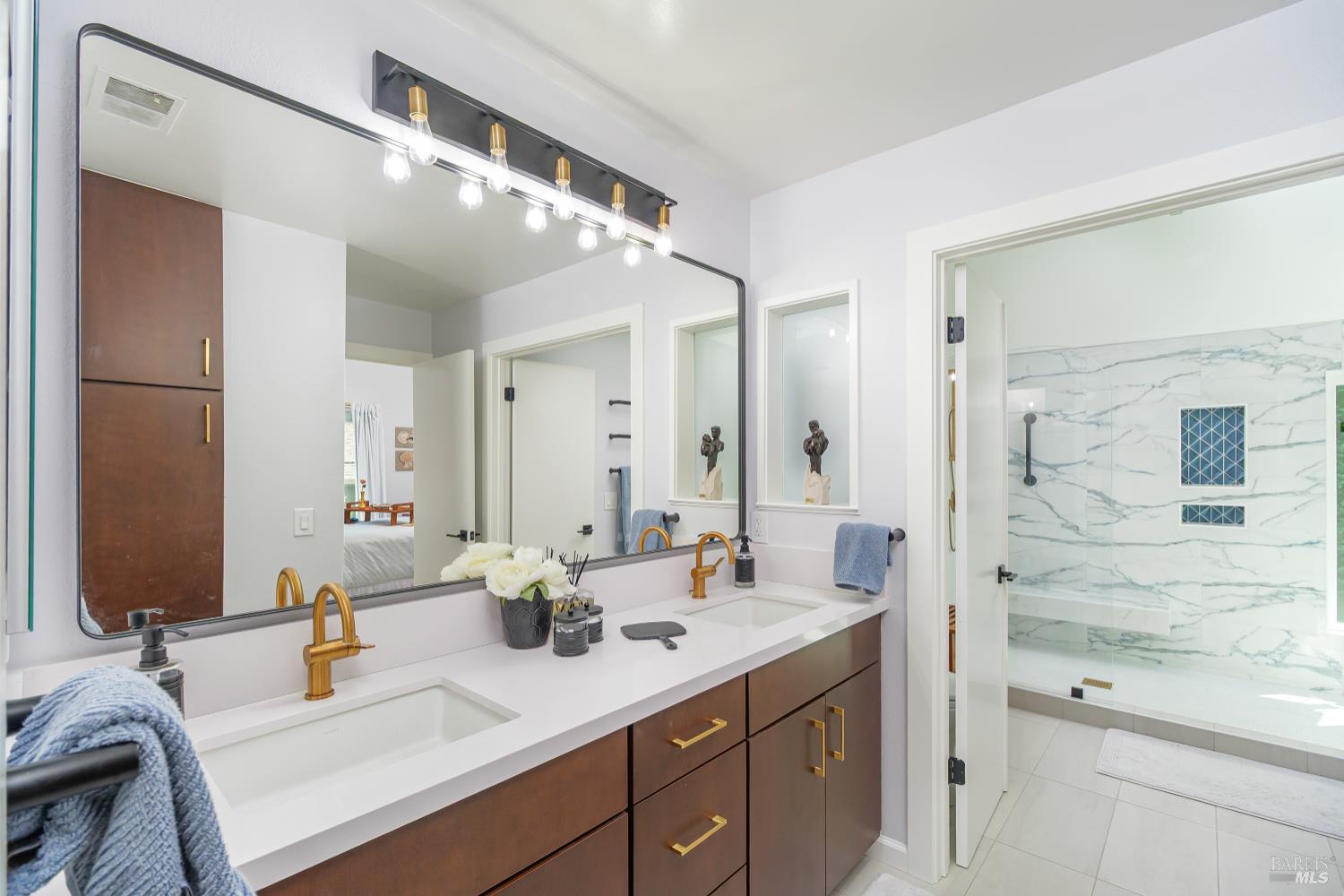 Detail Gallery Image 14 of 30 For 86 Sequoia Glen Ln, Novato,  CA 94947 - 2 Beds | 1/1 Baths