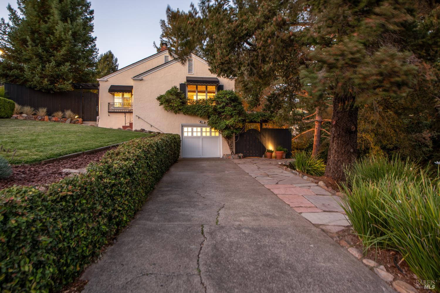 Detail Gallery Image 34 of 43 For 114 Tamal Vista Dr, San Rafael,  CA 94901 - 3 Beds | 2 Baths